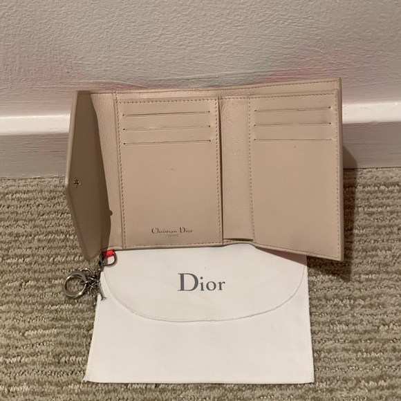 Dior Wallet - Picture 2 of 8